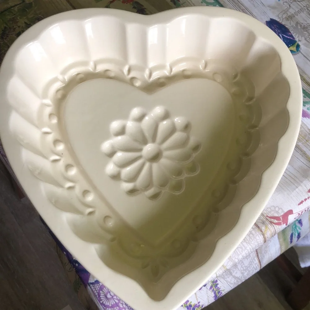 Home And Garden Party Veranda Stoneware Baking Pan 12.5”x11.5”x2.5” 4 pounds
